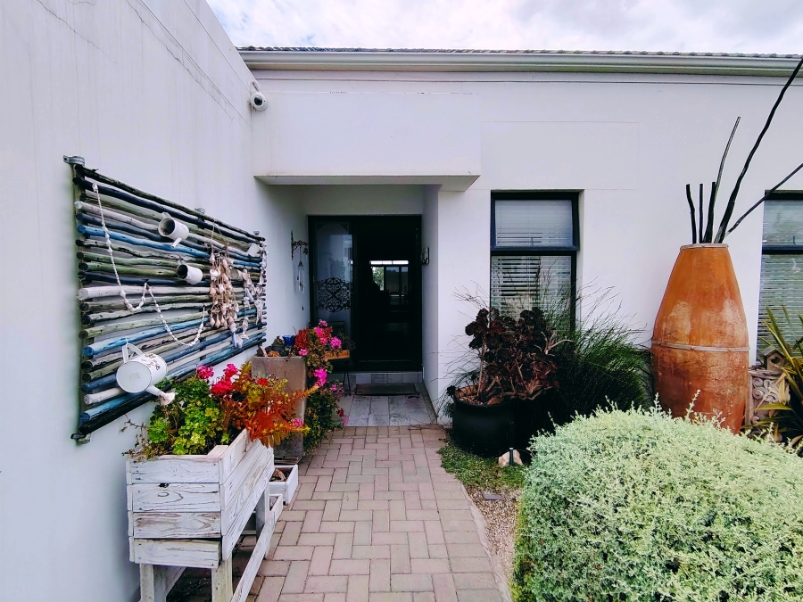 4 Bedroom Property for Sale in Shelley Point Western Cape